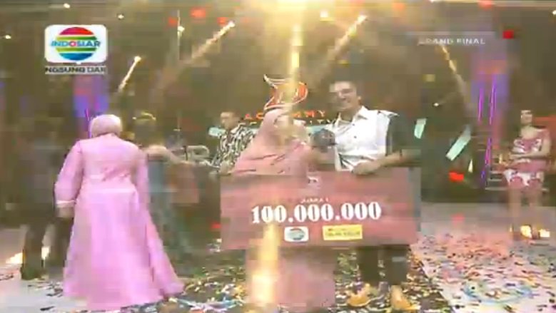 Selamat kepada <a href="/ihsantarore/">ihsan tarore</a>, @GilangDirga dan @rafaell_16 sebagai juara 1,2 dan 3 #GFDAcademyCeleb