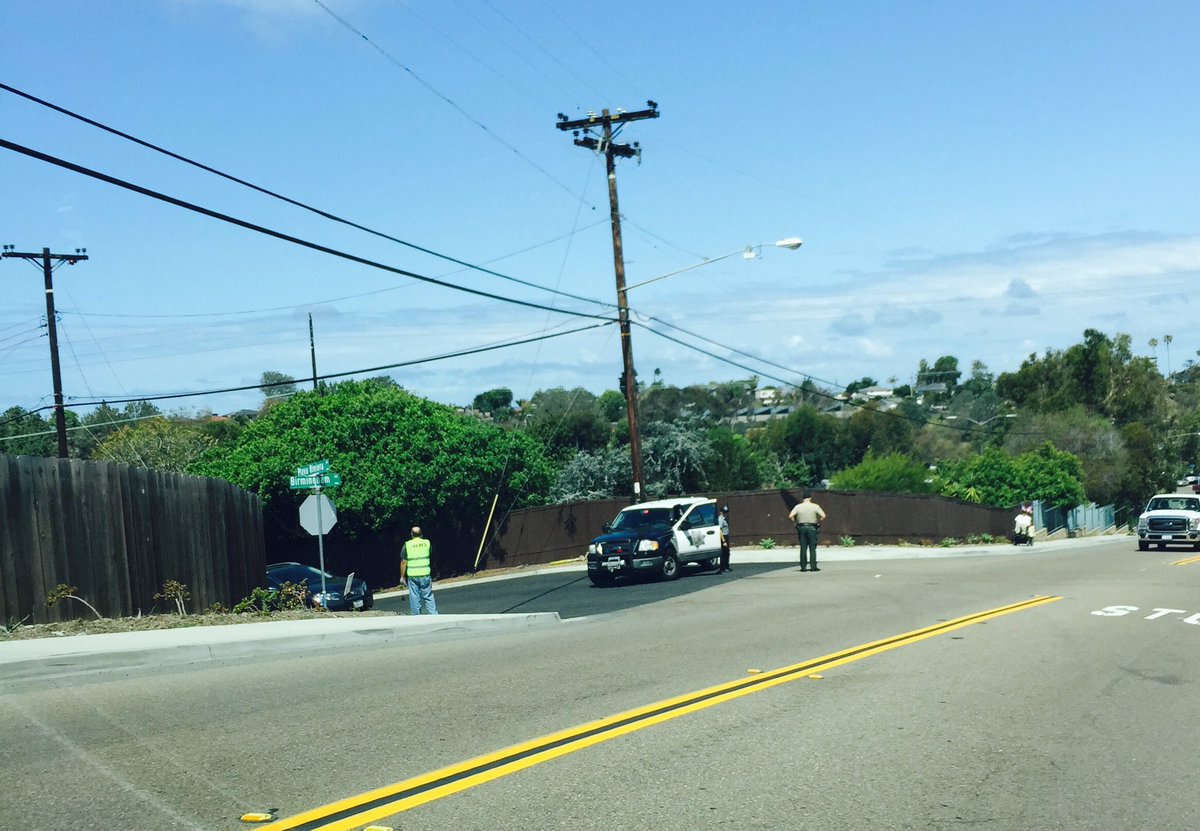 TheTransporder's tweet image. #nbcsandiego #SanDiego #BREAKING #cbsnews8 Lockdown at Birmingham exit #encinitas assault rifles and helo
