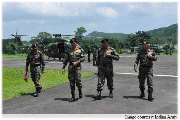 TimesNow's tweet image. General Dalbir Singh COAS &amp;amp; Eastern Army Commander visit South Manipur, review situation on ground