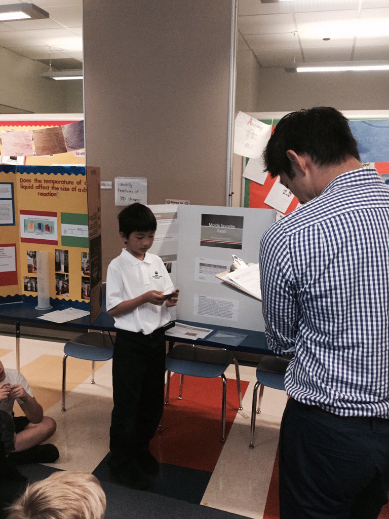 BISCLPYear5's tweet image. Well done, Jaylen - a very interesting presentation on mold #proudplatypuses #welovescience