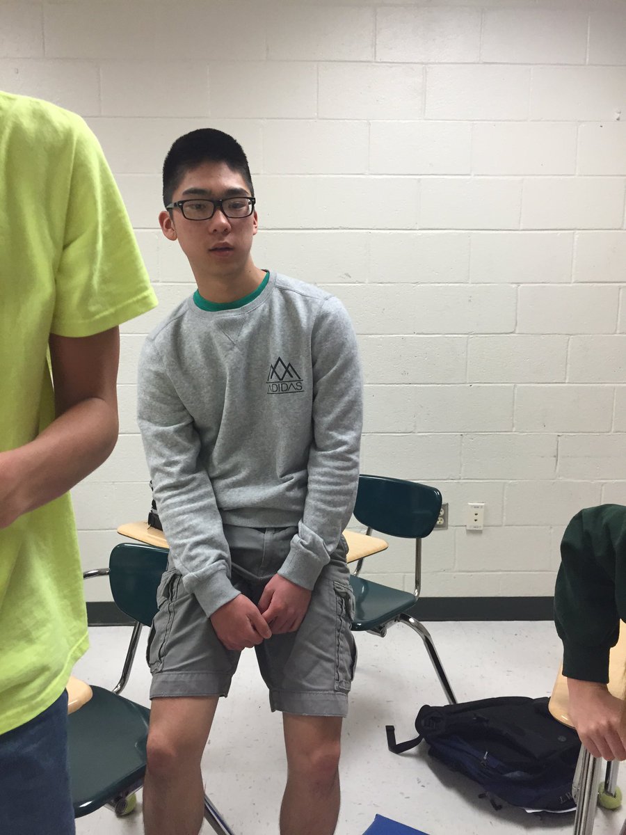 groutflt's tweet photo. Matt Kim schooling everyone in his mvgs #groutfit https://t.co/smePmeVNnA