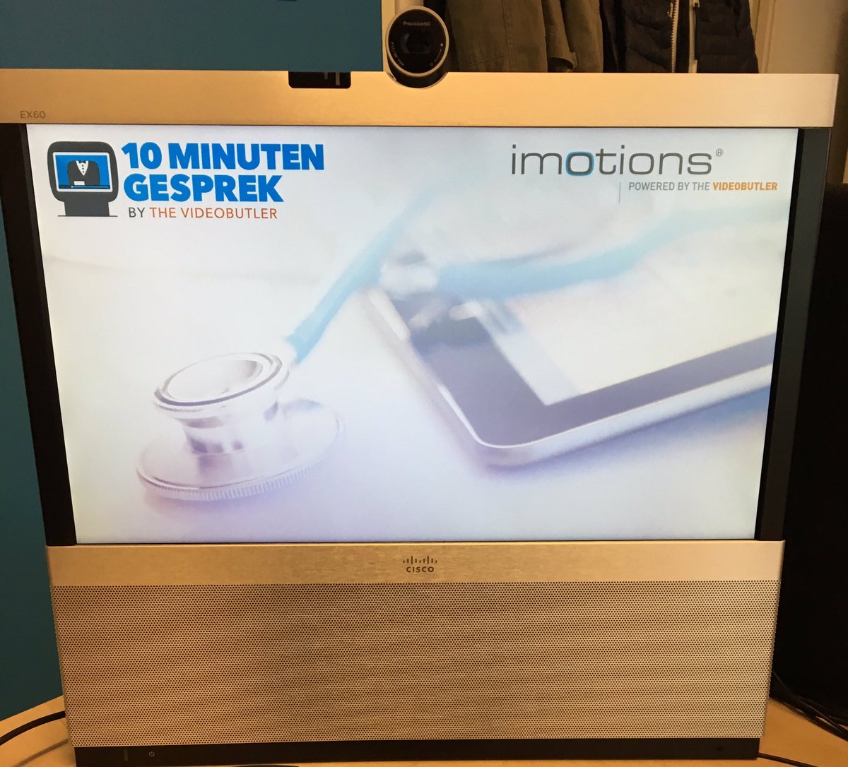 Binnenkort staat dit VC-systeem op het bureau van een medisch specialist. #VirtueleSpreekkamer met de #Videobutler
