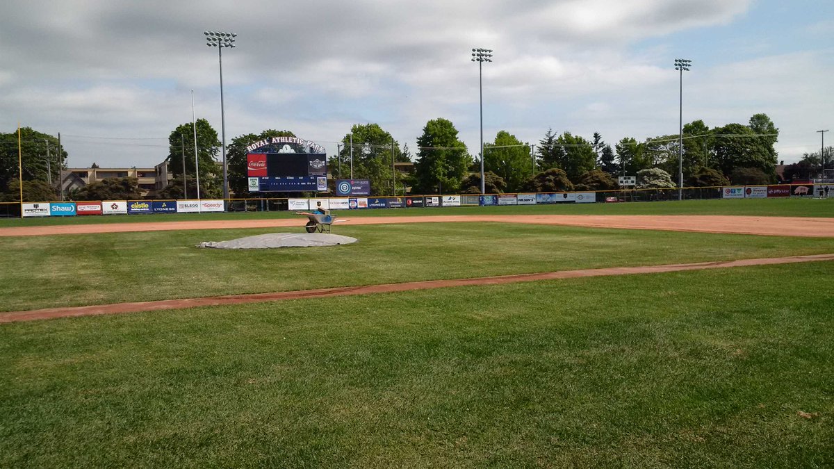 Fence and signs going up, I guess we're doing this for our #grandslamseason #drivefor5000 #June7opener