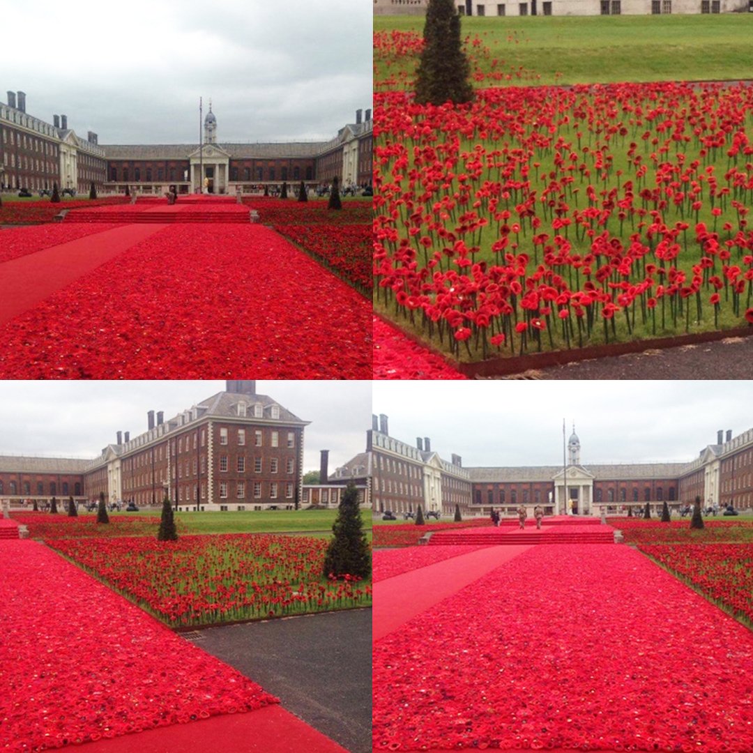 StylecraftYarn's tweet photo. Every one of these poppies has been hand crocheted! 
https://t.co/Ku9i5hdRNW https://t.co/Z6VENYp6vO