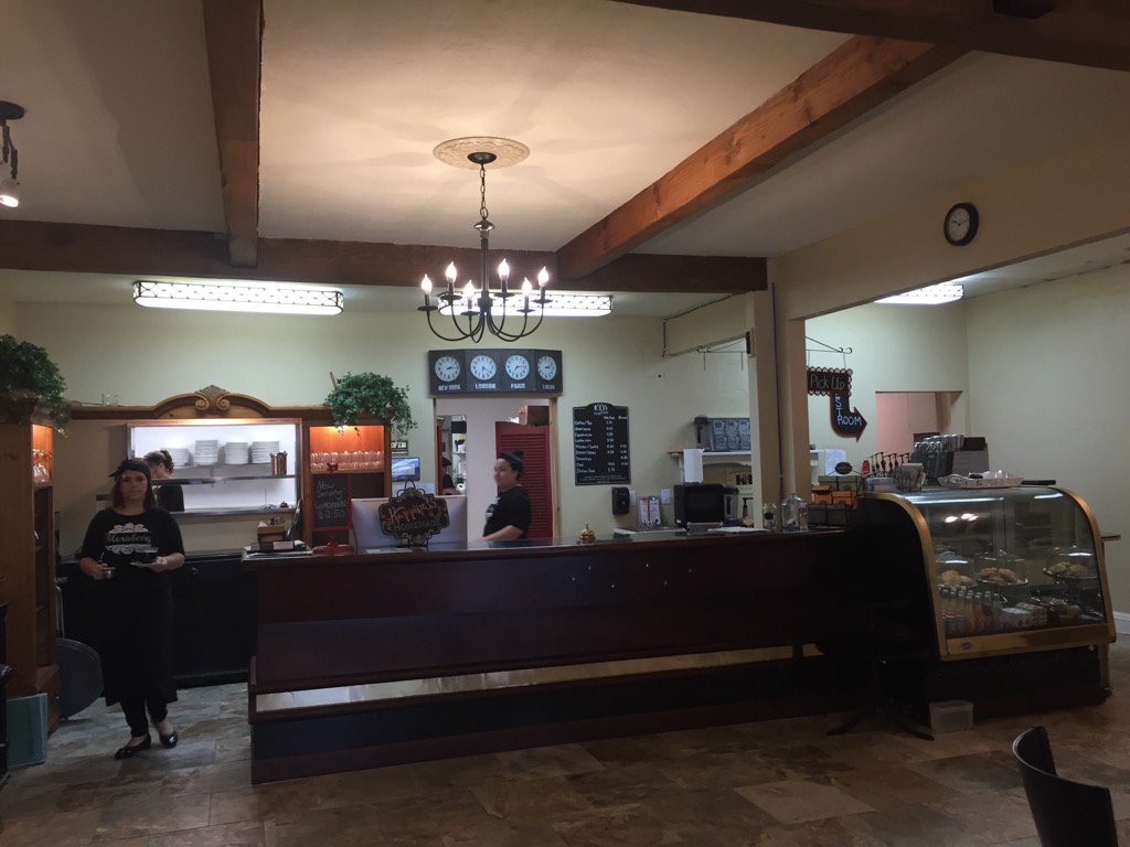 At Moxieberry in Stayton w/Justin Much to launch our new column, Canton Conversations.