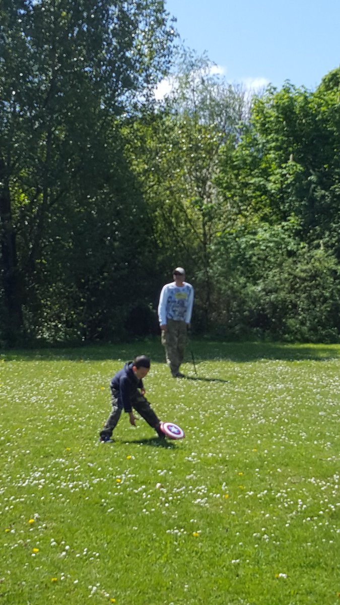 @ParksideGGI Theo playing Frisbee in the sun at the abbey with his dad and brother #sunnyday #Internetchallenge