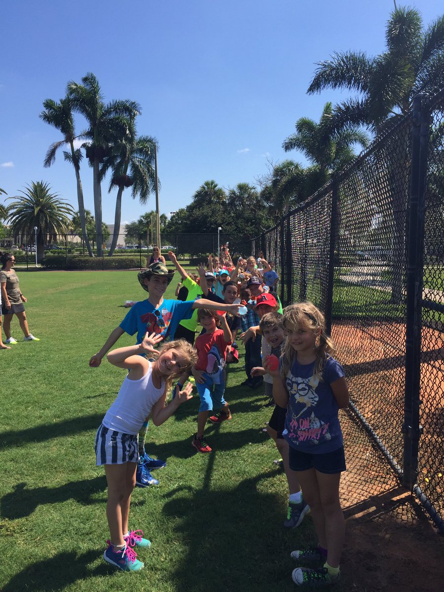 Thank you to LOE PTO for sending our pen pals to meet us today! We were so excited! <a href="/LPEPanthers/">Lake Park Elementary</a> <a href="/LaurelOakElem/">Laurel Oak Elem.</a>