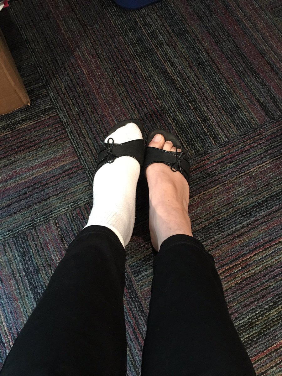 Raising awareness about missing kids. 25 are missing in MN. #RockOneSock #NationalMissingChildrenDay