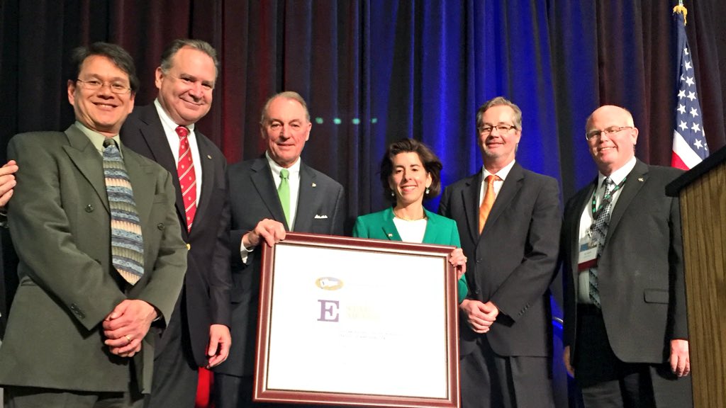 GovRaimondo's tweet image. We're hard at work to make RI the place biz wants to be.  TY @ChafeeCenter for today's insightful discussion #WTDRI