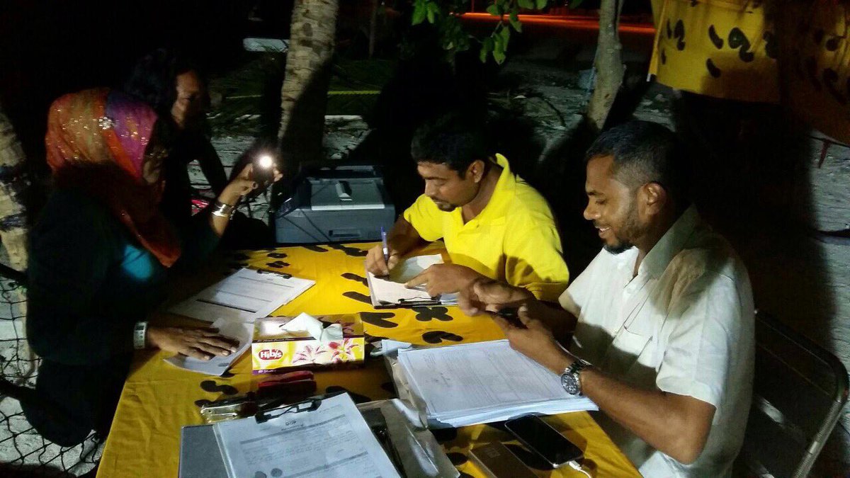 IllathHassan's tweet photo. Gdh. Gadhdhoo Dhaairaa ga MDP ge #Membership_Form ga #Finger_Print Jehun Kuriah Dhanee
#MDPaaEkuKuriah #MDP2018 https://t.co/7RAey2SB4J