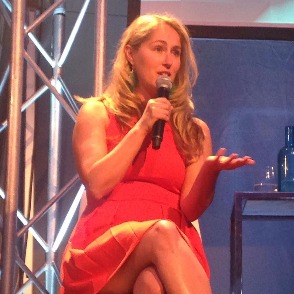 ElijahRenard's tweet photo. #ElkeGovertsen explains what drives her #entrepreneurship at #C2M2016 @mamalode #C2MTL #C2… https://t.co/tJ9y0eGrjU https://t.co/BQCZD7TTEU
