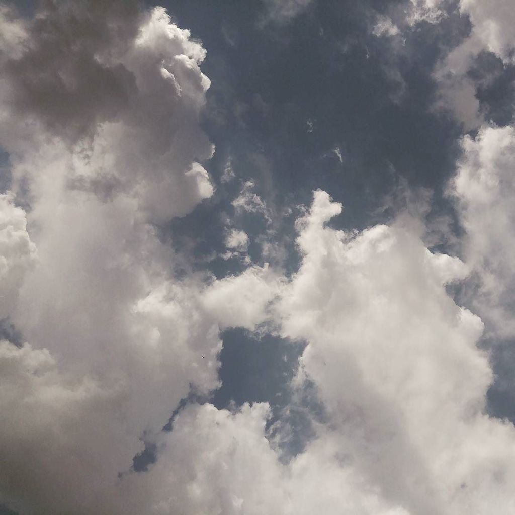 _sina_t's tweet photo. #Cloud #nube #pilvi #nuage #облако #Wolke #bulut #scamall https://t.co/AzQJ6utrjP https://t.co/iD9xIQog4J