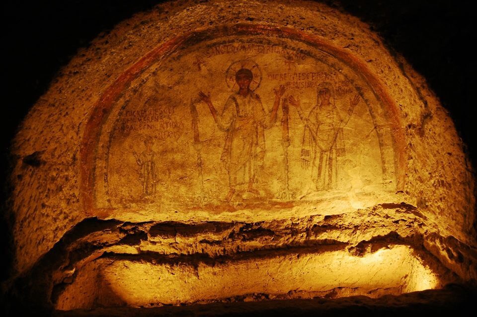 Nelle #catacombedisangennaro  è stato sepolto San Gennaro prima che fosse portato al Duomo 
#dentroiluoghidellanima