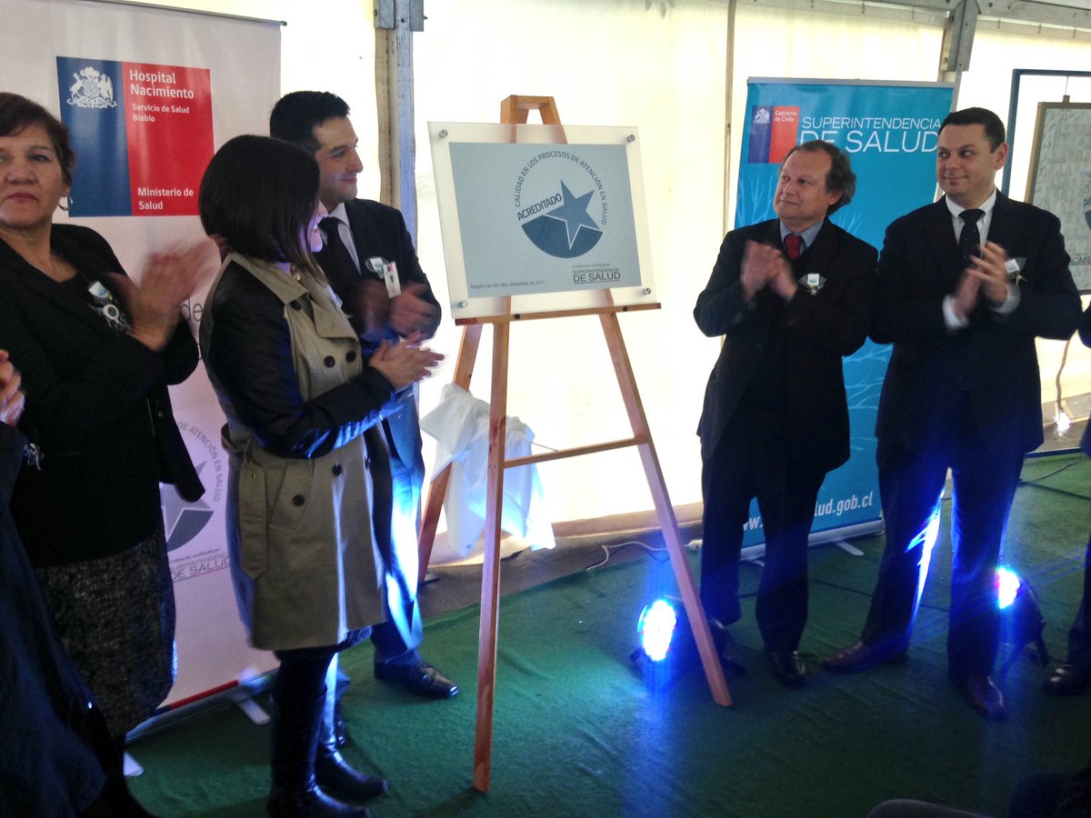 SSBiobio's tweet photo. En participativa ceremonia Hospital de Nacimiento formaliza su Acreditación en Calidad y Seguridad del Paciente. https://t.co/cMmho0Sr1e