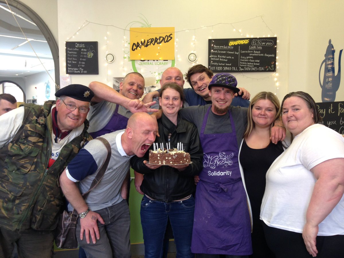 The brilliant #Camerados team celebrating Roxy's birthday in the #livingroom <a href="/FLBlackpool/">Fulfilling Lives</a> <a href="/Camerados_org/">Association of Camerados</a>
