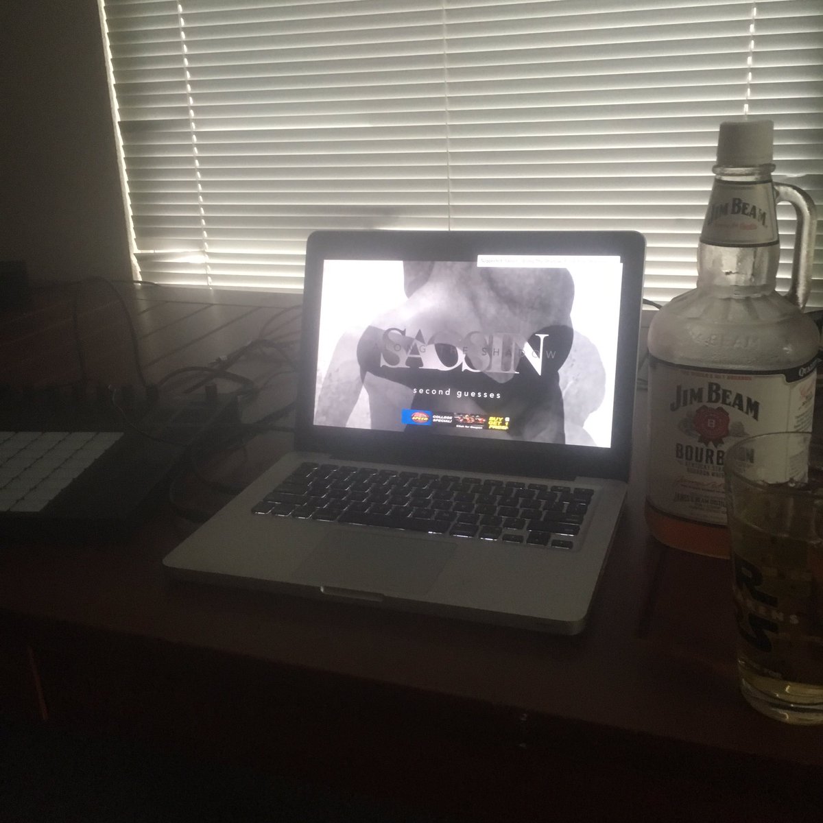 lujan_robert's tweet photo. Just the way I want to end my day, listening to @Saosin https://t.co/iUBuXZ8bFc