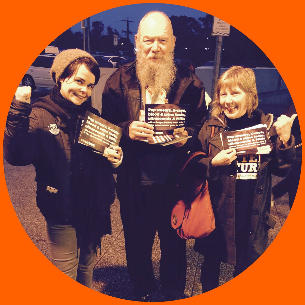 VicUnions's tweet photo. Great morning in #Boronia &amp; #UpperFerntreeGully defending Medicare from Liberal cuts. #ausvotes #auspol #LaTrobe https://t.co/dbsuWuraRz