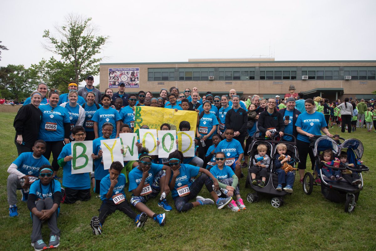 Ms_Dougherty's tweet photo. #Bywood ran the #BradSchoener5K on Saturday to support music and the arts in Upper Darby 💚💛🏃🏻#BywoodPride https://t.co/fRAv7jOuwW