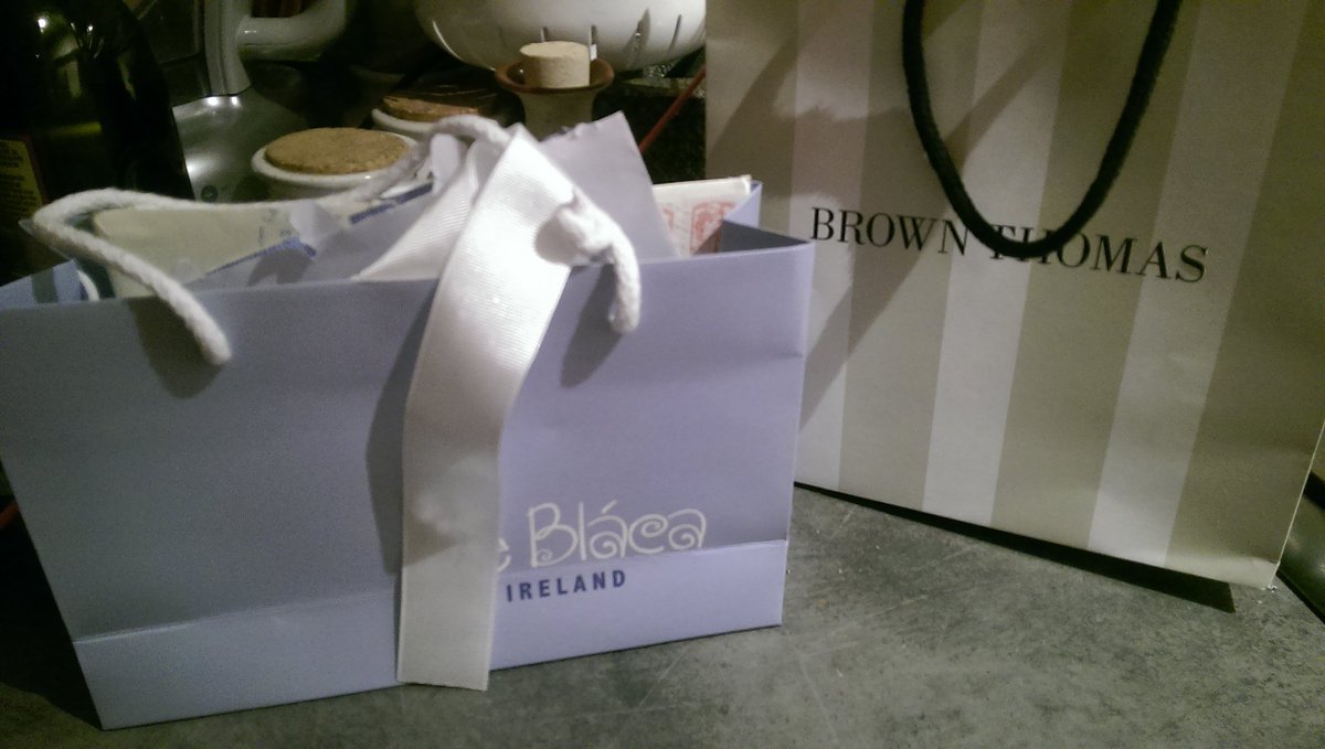prislawrence's tweet photo. #DFLWDL @shanecradock @elybarCHQ @cathyocstylist @VayuEnergy @deblaca @brownthomas Tks 4 great night, prize + gifts! https://t.co/mHZzWQZCDe