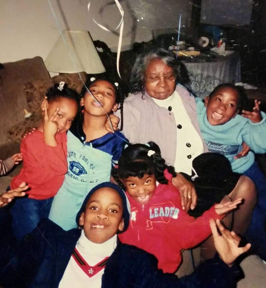 _DaddyKev's tweet photo. RIP to the person I love the most ❤️❤️ https://t.co/wNgMfWDGjC