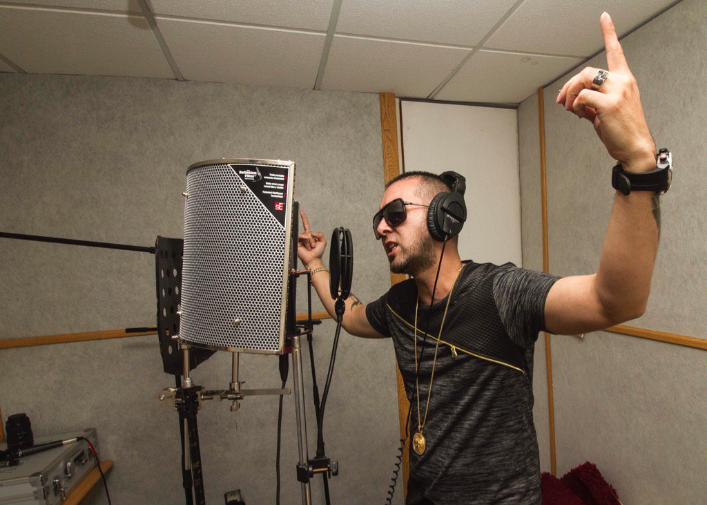 alexisyfido's tweet image. "El éxito consiste en obtener lo que se desea. La felicidad, en disfrutar lo que se obtiene." #LosGrandes