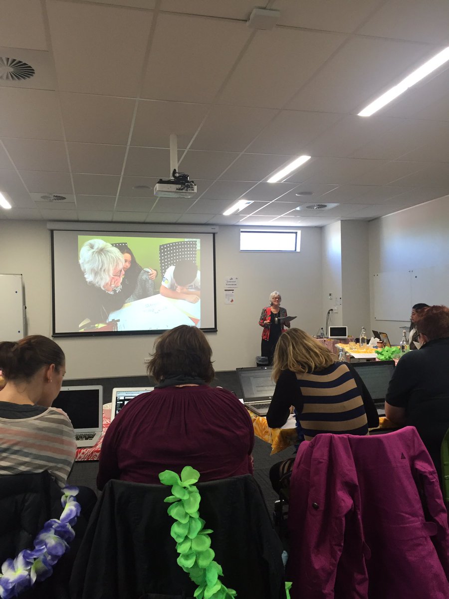 RowanTaigel's tweet photo. @louisetaylornz challenging us 2 think about our assumptions, perspectives & values in the research process #FFIhui https://t.co/yBsNF1FDst