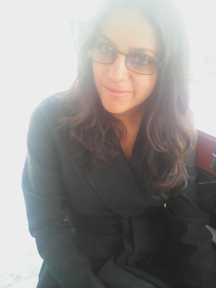 AlondraRock's tweet image. Amo mi otro trabajo..  Amo las relaciones públicas