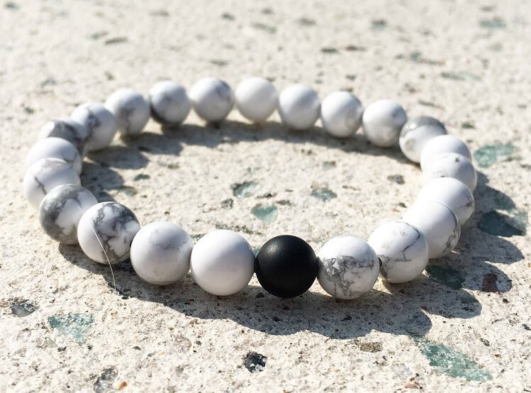 BuyAllDips's tweet photo. Introducing "Distance Bracelets" 
⚫️⚪️🌎

Shop https://t.co/o8d6iyUo2X https://t.co/KUAfoqCj25