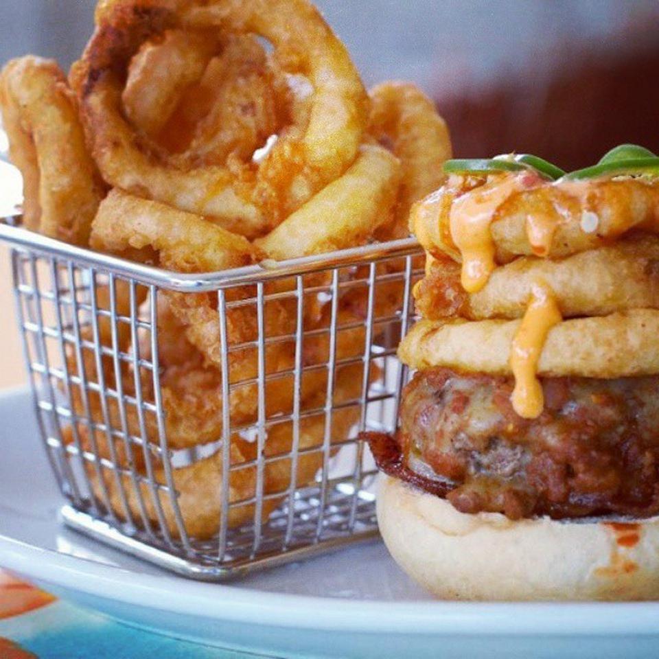 EpicureanGrille's tweet photo. Micro of the Day-Come in to find out!
$2.50 Well Drinks
$3 Fireball
$2.50 House Wine
#wrightsvillebeach #ilmfun https://t.co/gw3g30C59g