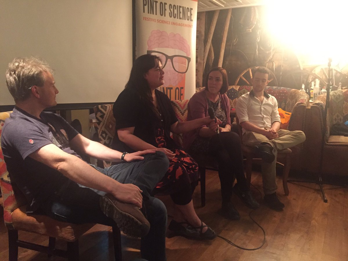 STEM_ON_Notts's tweet photo. Time to GRILL our engineers. Our speakers telling about what motivates them #pint16 #scienceindesign @pintofscience https://t.co/JbZ422P6AQ
