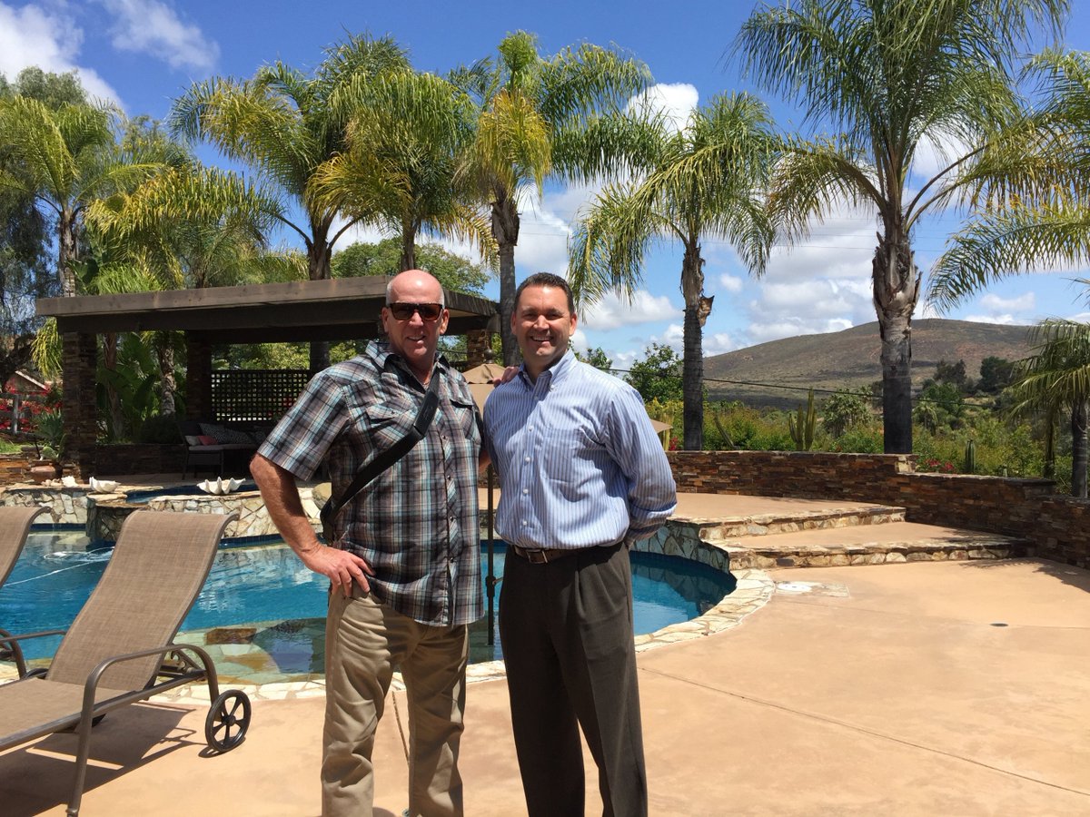 newcreationcoll's tweet photo. Visiting Aton Center, in San Diego, amazing treatment center https://t.co/aplcvlrmFM