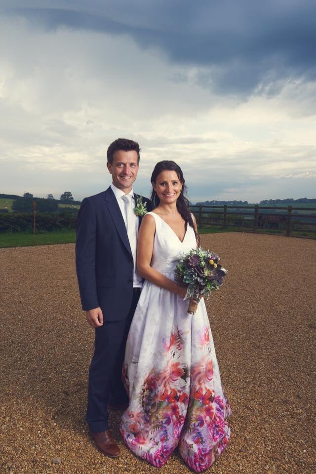 Heart_Aflutter's tweet photo. real bride Laura wore the stunning Valerie Lynn by @heidielnora ❤️ #weddinghour https://t.co/NqKIz3rK2R
