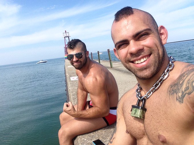 It's finally warm enough to be out by the water. #Mohawk  @xxxjonahfontana https://t.co/V99Zs0NY28<a href="/tag/mohawk"class="tags"><span>#mohawk</span></a>