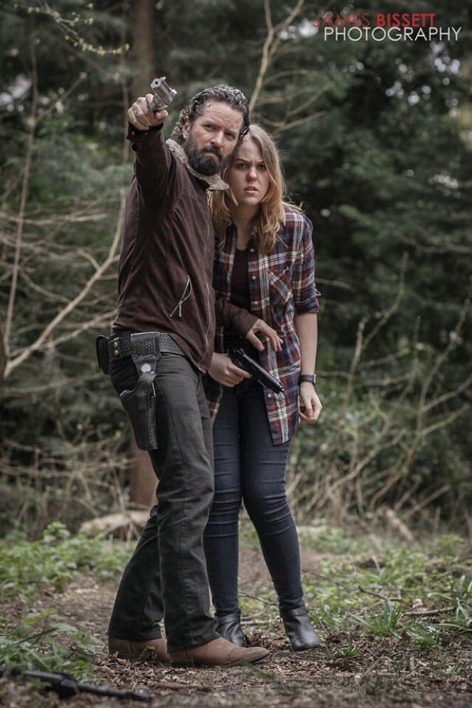 deadinsidecos's tweet photo. #twdcosplay @WalkingDead_AMC https://t.co/DLHAGmdjel