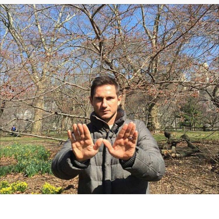 shanewoodcock85's tweet photo. @simonpegg @StephenMerchant @rickygervais please help with a pic doing the #WaynesWave like frank #helpwaynesworld https://t.co/j03SmdHRqe