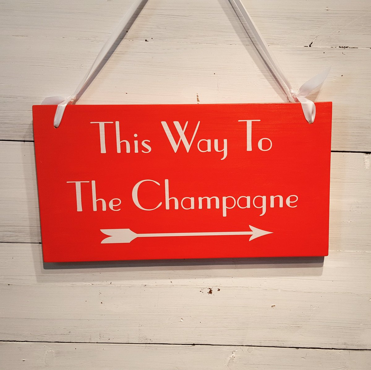 This Way To The Champagne #weddinghour #champagne #champagnesign #weddingsign