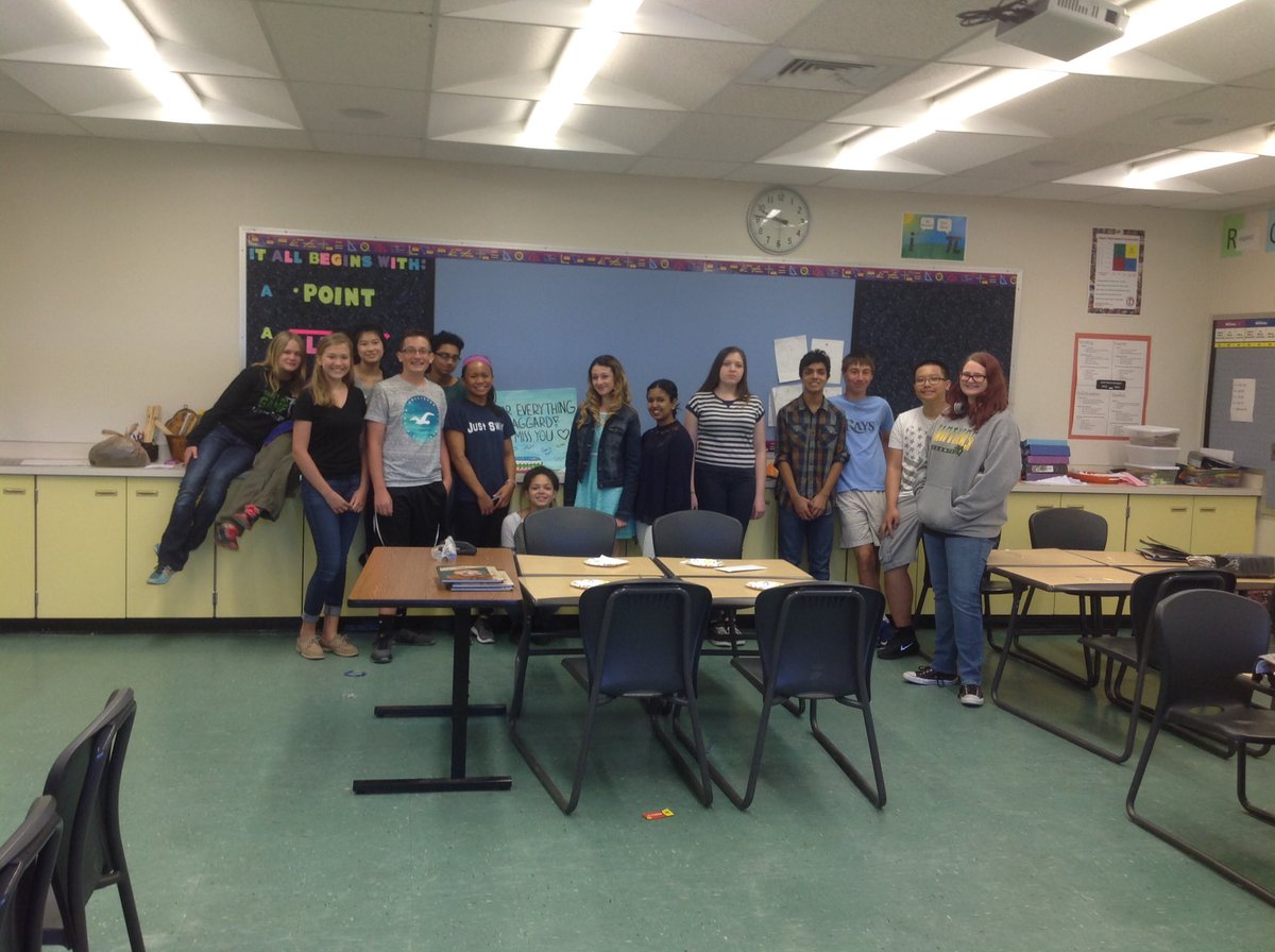 haggardmk's tweet photo. If 15 students spent 10 days to plan a surprise for their teacher, how much do they love their teacher? Luv u guys!! https://t.co/tXB5fB1tFo