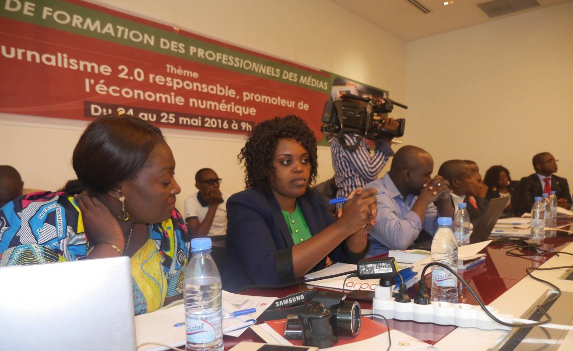 242Tech's tweet photo. L'@ARPCECongo promeut le #journalisme 2.0 ► https://t.co/7czJEs8Sx5 https://t.co/s20xkacJpW