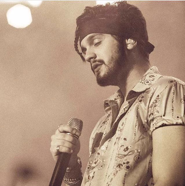FC_FASDOLUBS's tweet photo. Seu jeito❤
Você❤😍 @luansantana https://t.co/daSX3ku4Zu