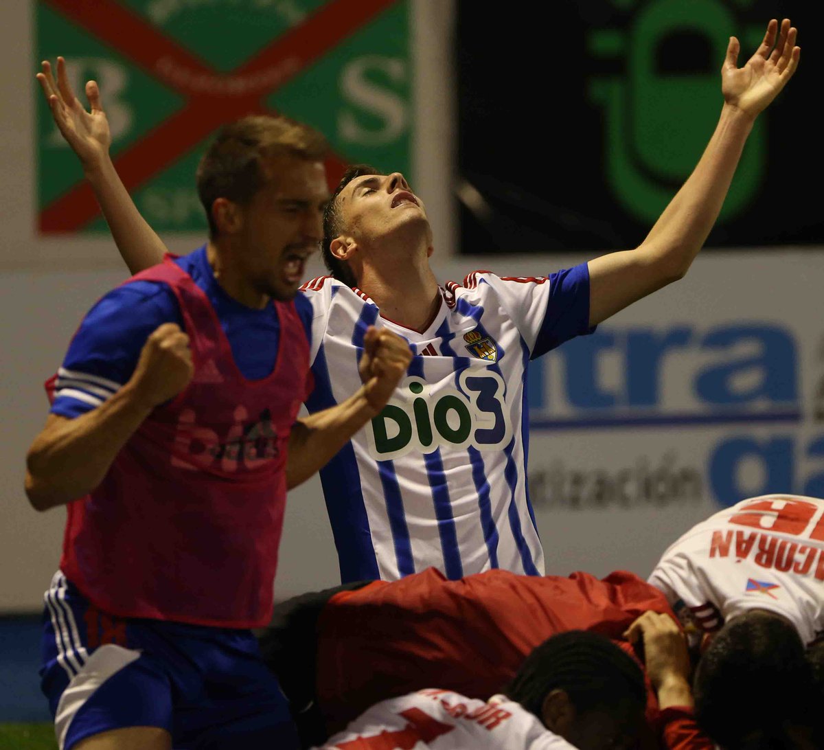 <a href="/SDP_1922/">SD Ponferradina SAD</a> Este club se ha construido así...Mirando al cielo
