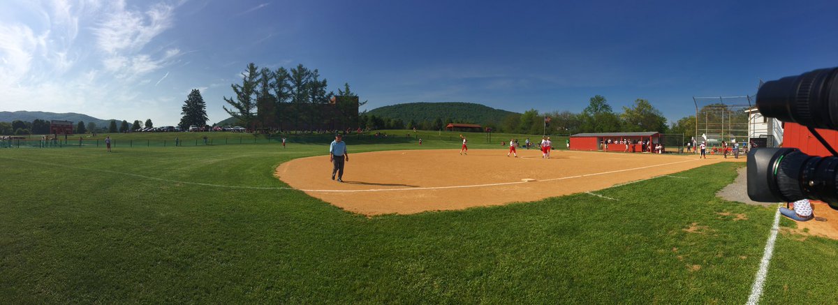 KariOsep's tweet photo. A beautiful day for some softball district playoffs. Bellefonte leads Huntingdon 5-0 in the sixth. https://t.co/8y6zFKXRv2
