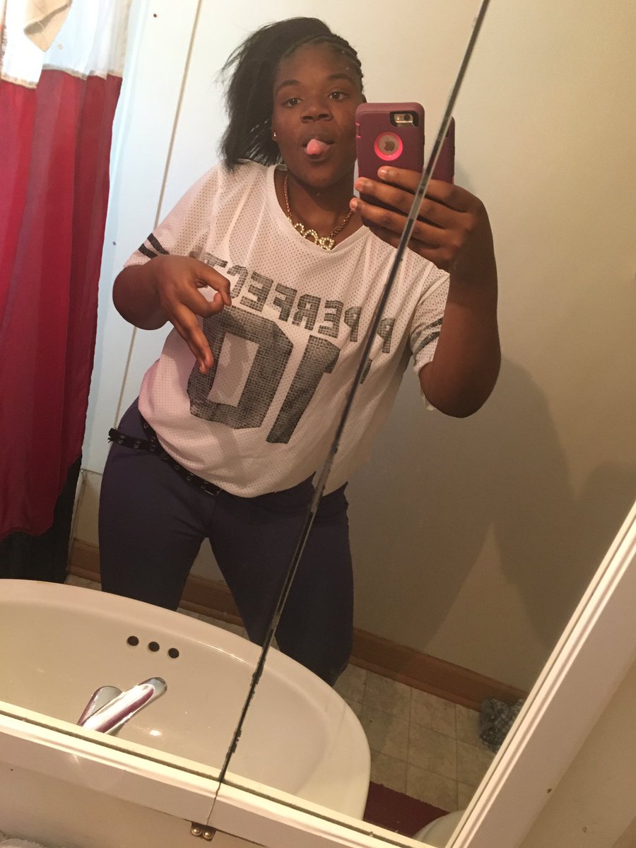 niahbands's tweet photo. 🅿️🅿️🌎 Bytchh Bykt 
#poohpooh🌎🐶💯 R.I.P https://t.co/nrB4Hz8nTM