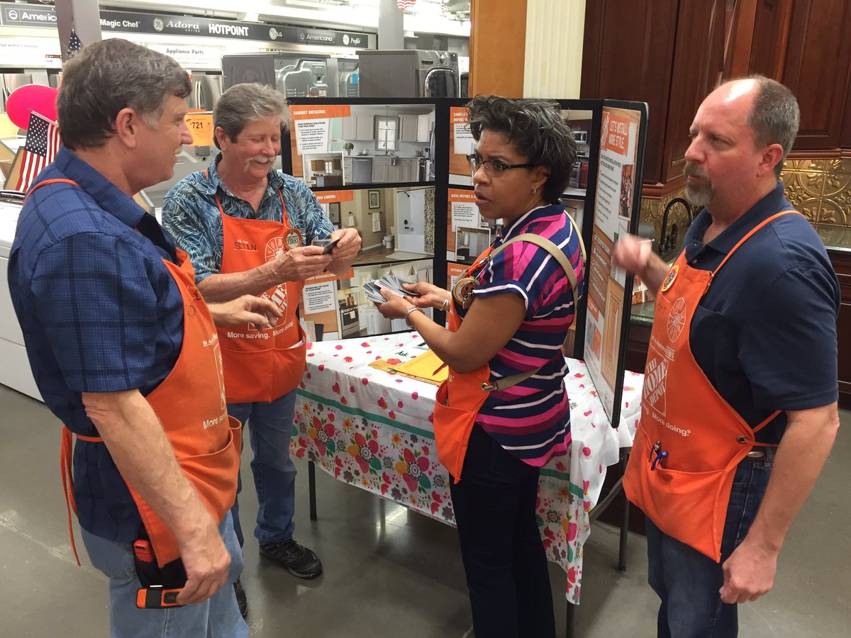 mhd6537's tweet photo. Great Pipeline training today at 6537 Mesquite, way to go PS Kathy and our partners! @tavares_gabe https://t.co/dV4z32U3ll