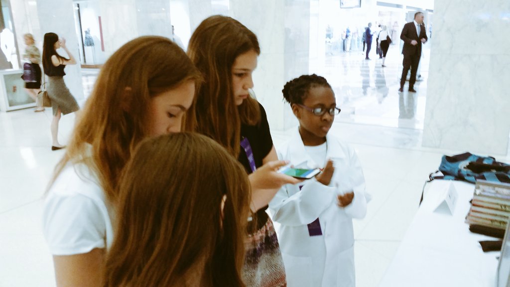 KWCtcdsb's tweet photo. Our KWC reps sharing their knowledge about type 2 diabetes, healthy eating @TLPCanada showcase today. @BusinessLAT https://t.co/B4HEe0R8NG