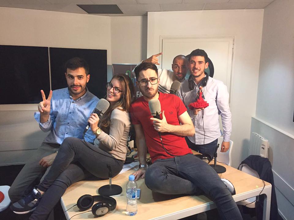 MetroFMes's tweet photo. en el @aftermetroFM se lo pasan bien. @jartacho @german_online @MirandaDuran_ @MrSergioSilva @OrestesGarcia https://t.co/1pSQiLlee4