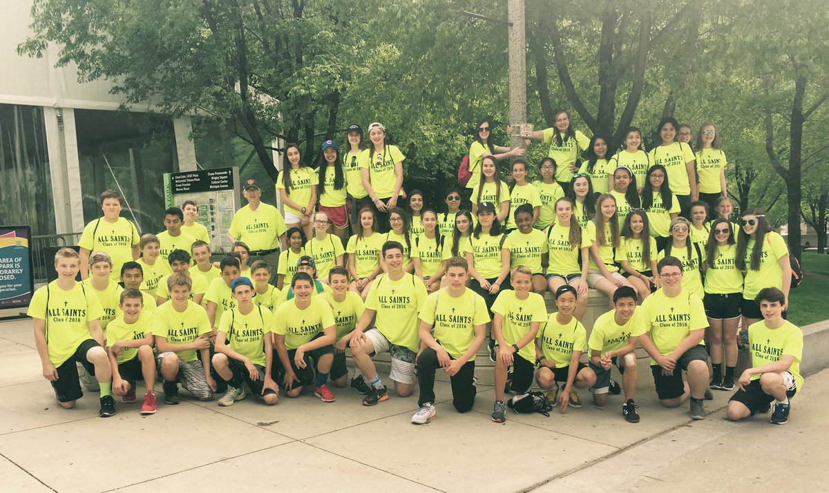 allsaintsnaper's tweet photo. Next stop,@Millennium_Park! #Class2016 #BuellerDay https://t.co/7EzMn1RZT5