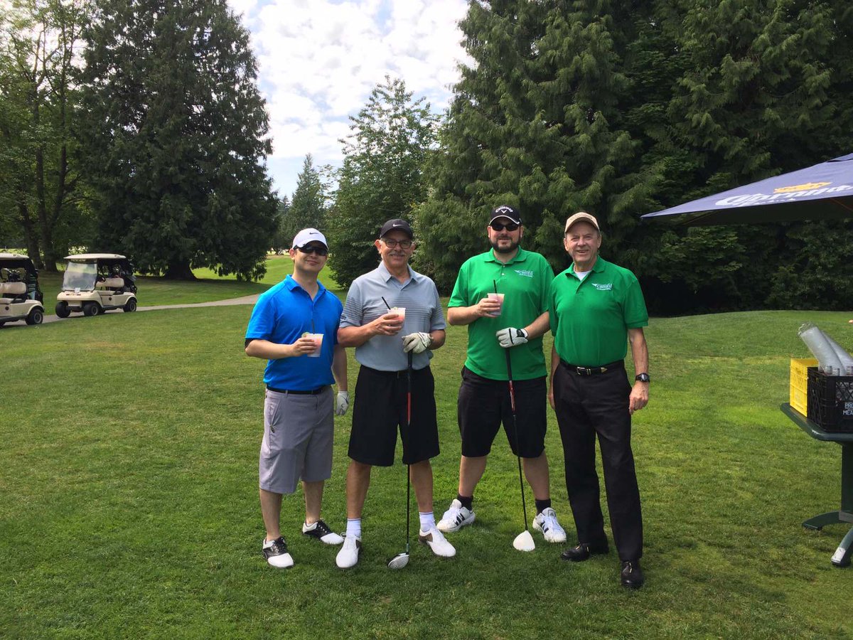 RokstadPower's tweet photo. Foursome's dropping by for a tasty Caeser #knightpiesold & #camfill look like they are having a good day! https://t.co/kUzH5PPpPV