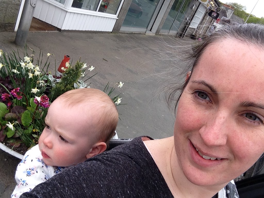 sonamumwithjade's tweet photo. Enjoyed the recent sling meet with @SlingFlingViv I've been practicing my RS back carry! #aberdeen #babywearing https://t.co/duJbSDgK4v