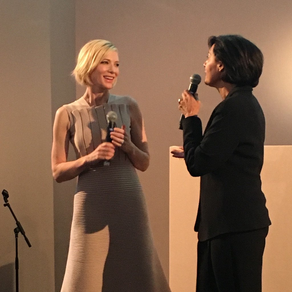About last night... (Hey Cate! 🙋🏼) <a href="/armani/">Armani</a> #cateblanchett