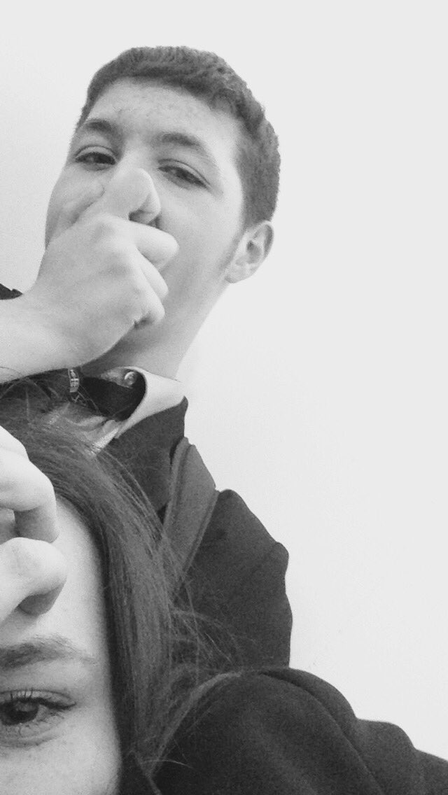 SpIashing's tweet image. i love her to bits